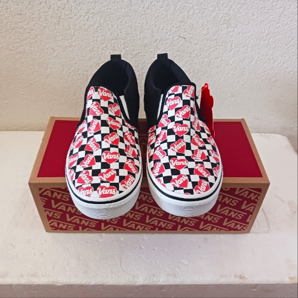 Vans - Picture 4 of 4